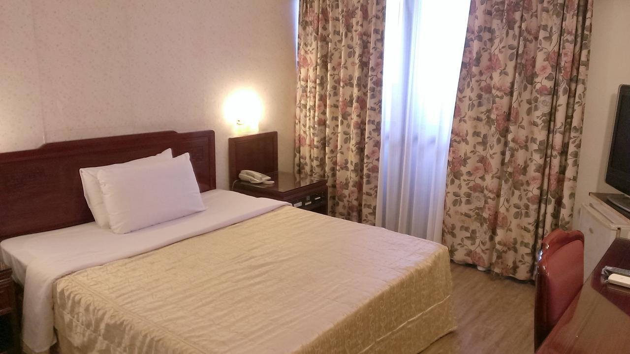 Galaxy Hotel 台中市 エクステリア 写真