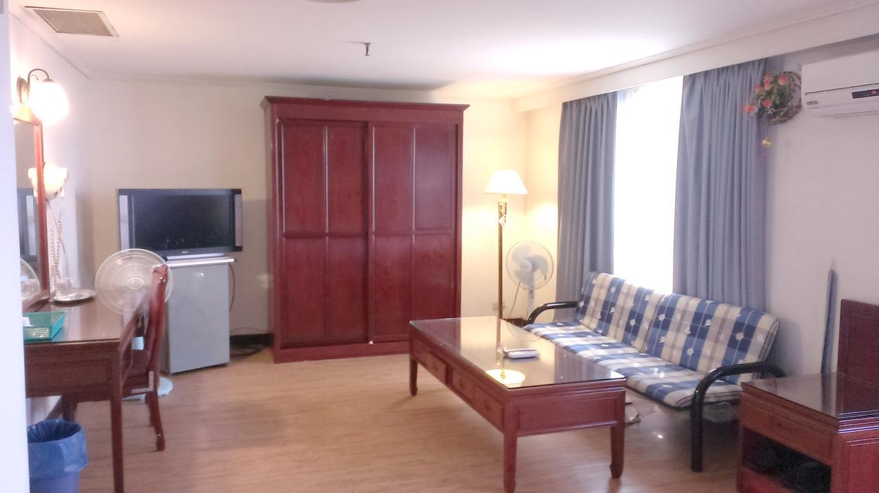 Galaxy Hotel 台中市 エクステリア 写真