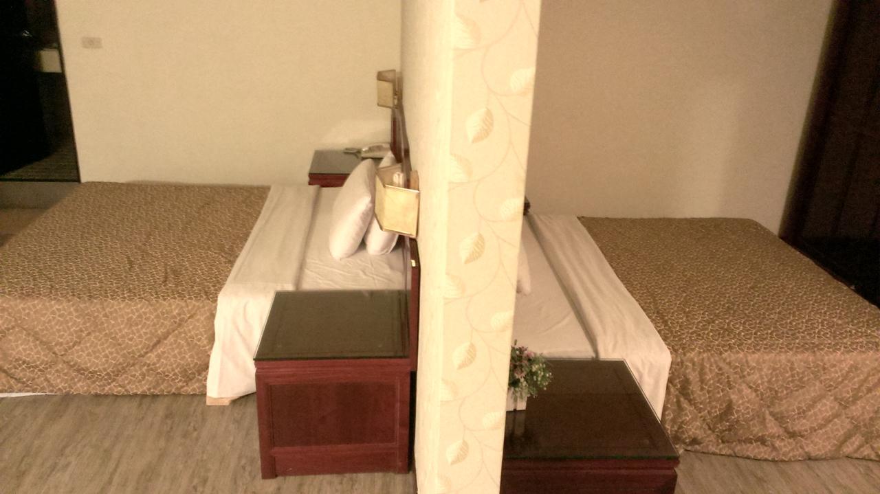 Galaxy Hotel 台中市 エクステリア 写真